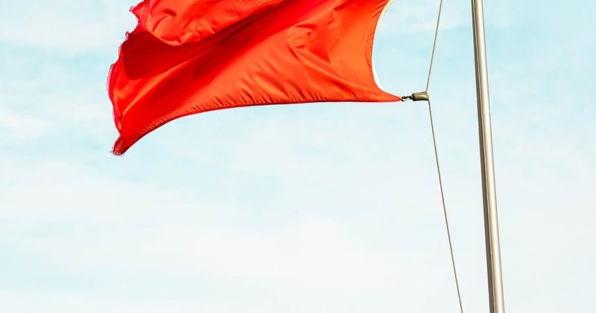 Nagy vörös zászlók, amelyek online kaszinó csalásokat jeleznek